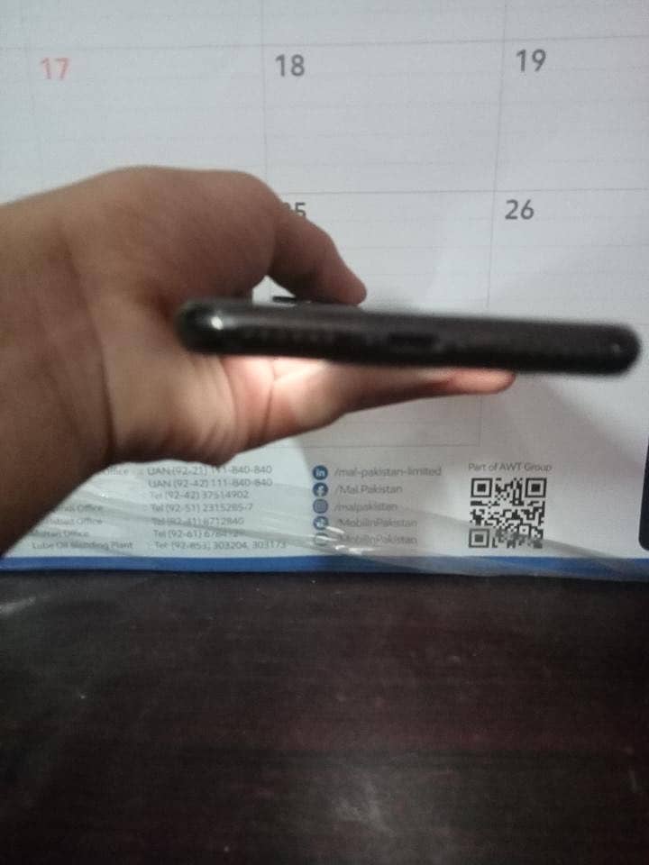 iPhone X 10/10 condition 4