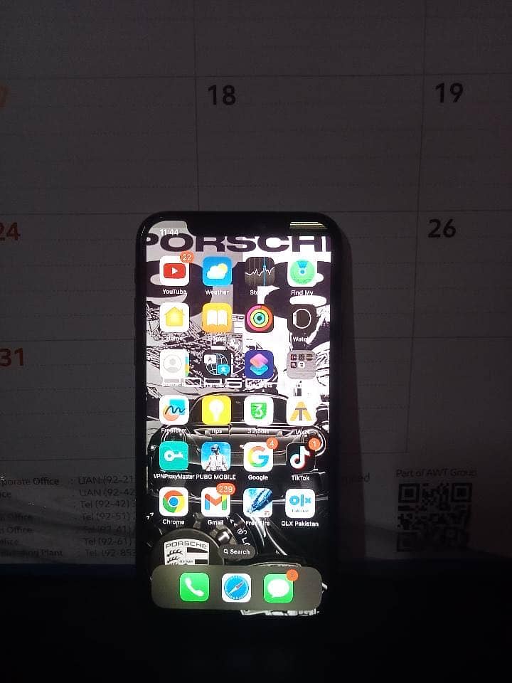 iPhone X 10/10 condition 5