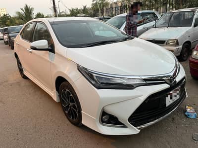 Toyota Corolla Altis X Grande 1.8 2026/2025 B2B Black Interior