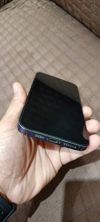 I Phone 14 Pro Max w Box PTA Approved