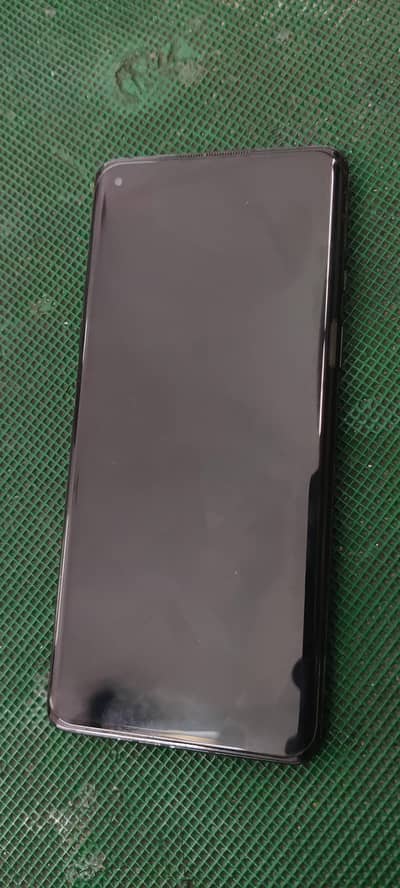 One Plus 8 8/128GB