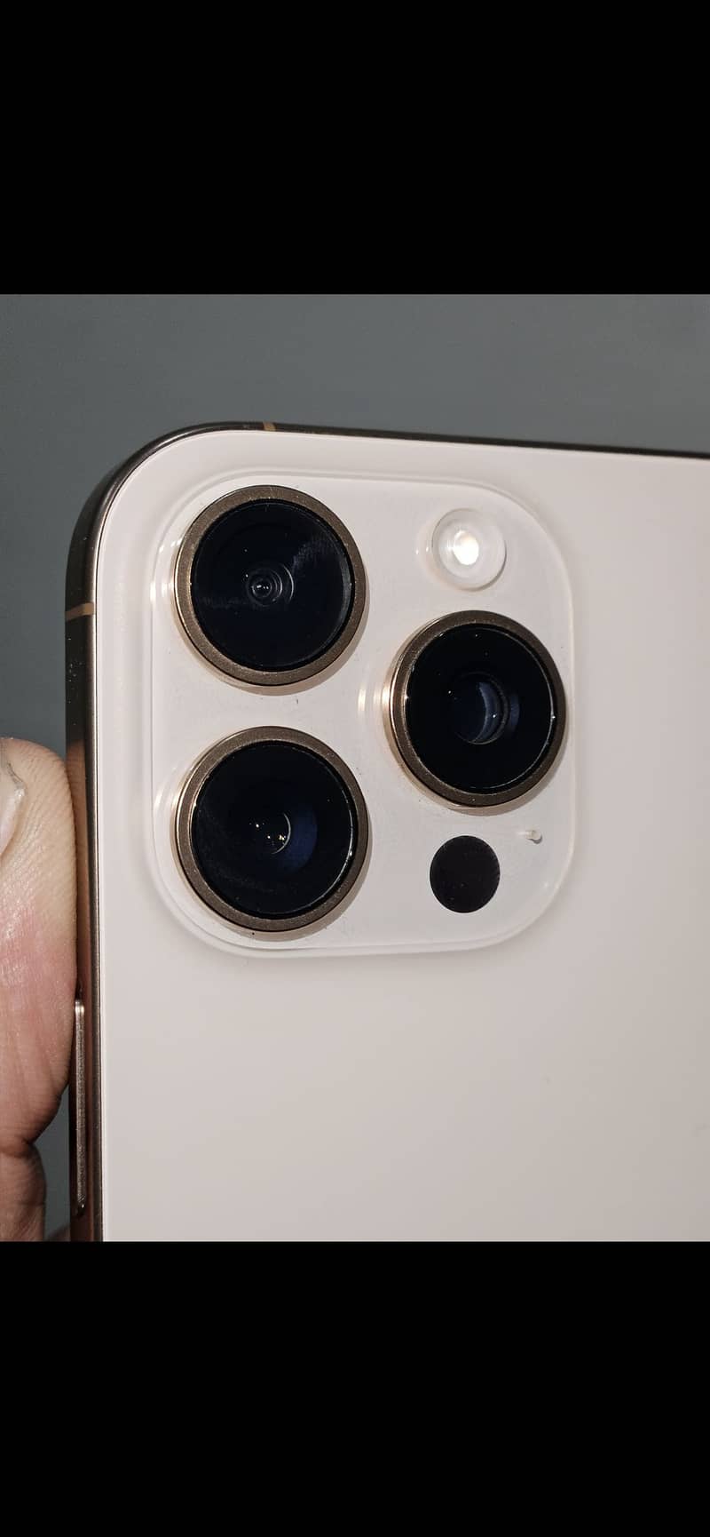 Iphone 16 pro max 3