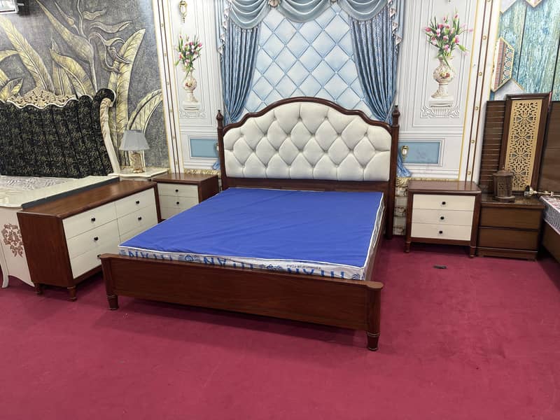 Bed dressing and two side table fully solid new article low price 5