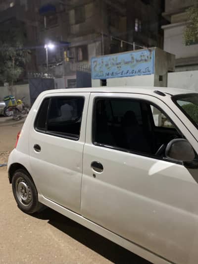 Daihatsu Esse
