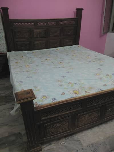 Bed Set Sheesham With Dressing Available For Sale
