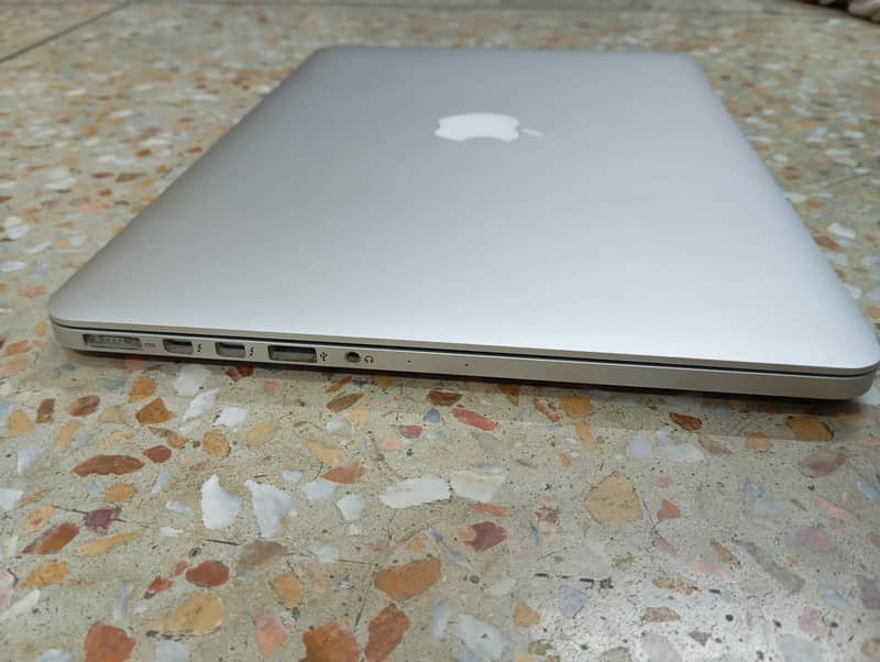 MacBook Pro A 1502 6