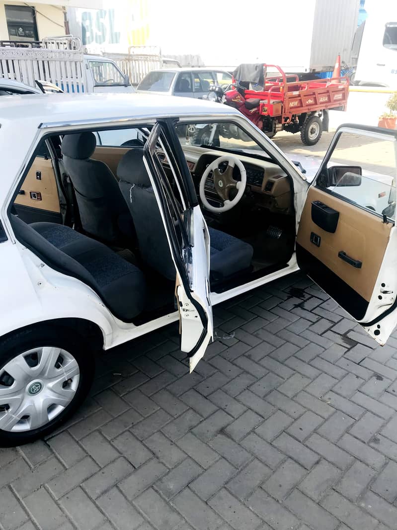 corolla 82 5