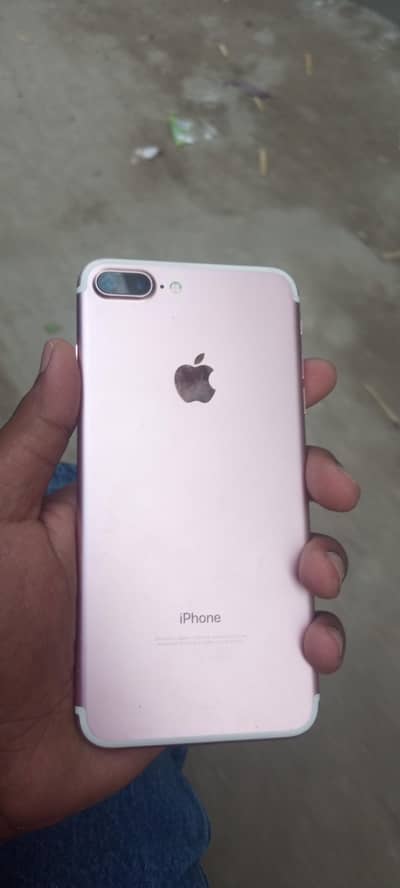I phone 7 plus water pack 32gb gold colour