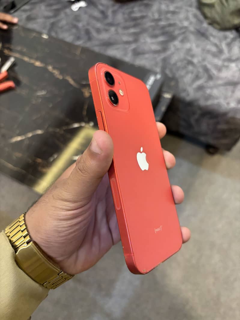 Iphone 12 4
