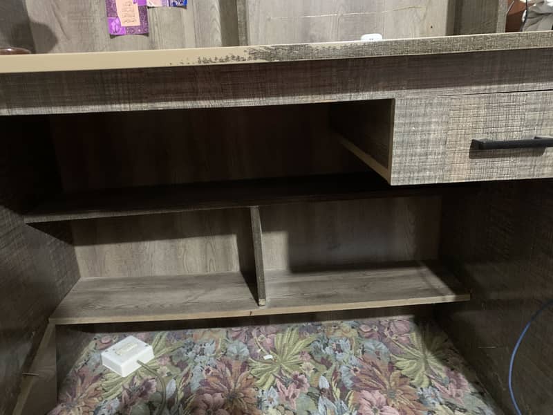 Study table/ computer table/ table with racks 1
