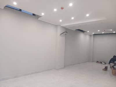 04 MARLA COMMERCIAL OFFICE - MAIN BOULEVARD PHASE 06 FOR RENT