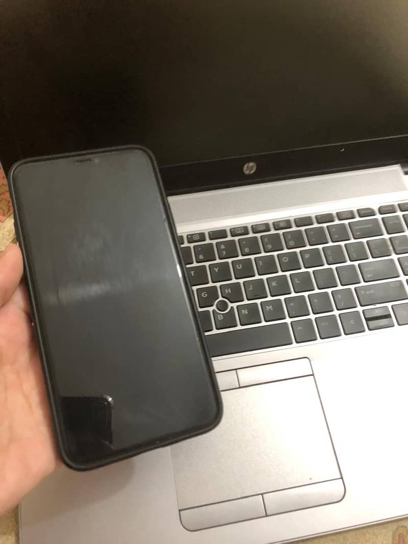 iPhone 11 Pro Max  display message 2