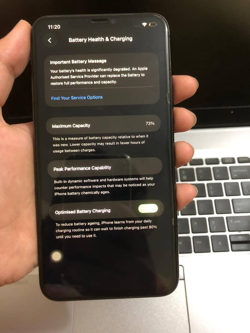 iPhone 11 Pro Max  display message 6