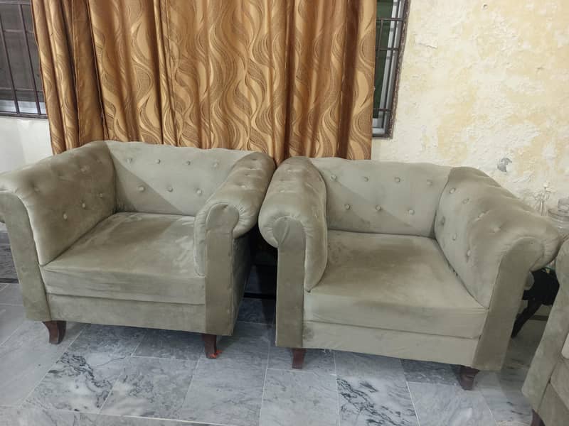 Seven seater Sofa set. 3