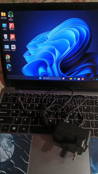laptop pc 256GB storage