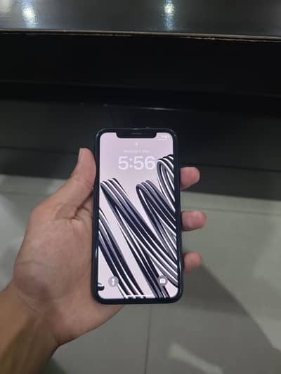 iPhone XR factory unlock