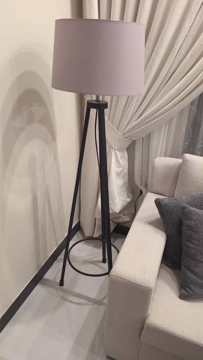 floor lamp