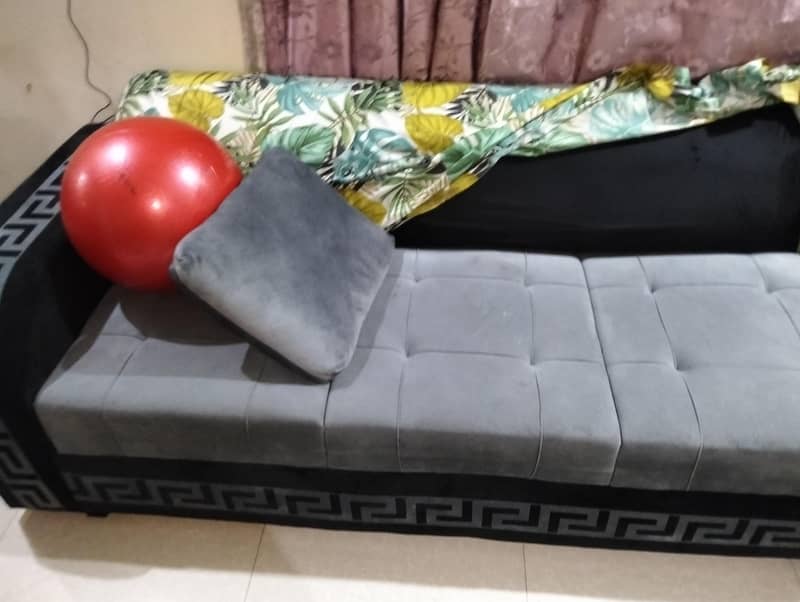 gray sofa/couch very comfortable 1