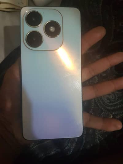 Tecno spark 20
