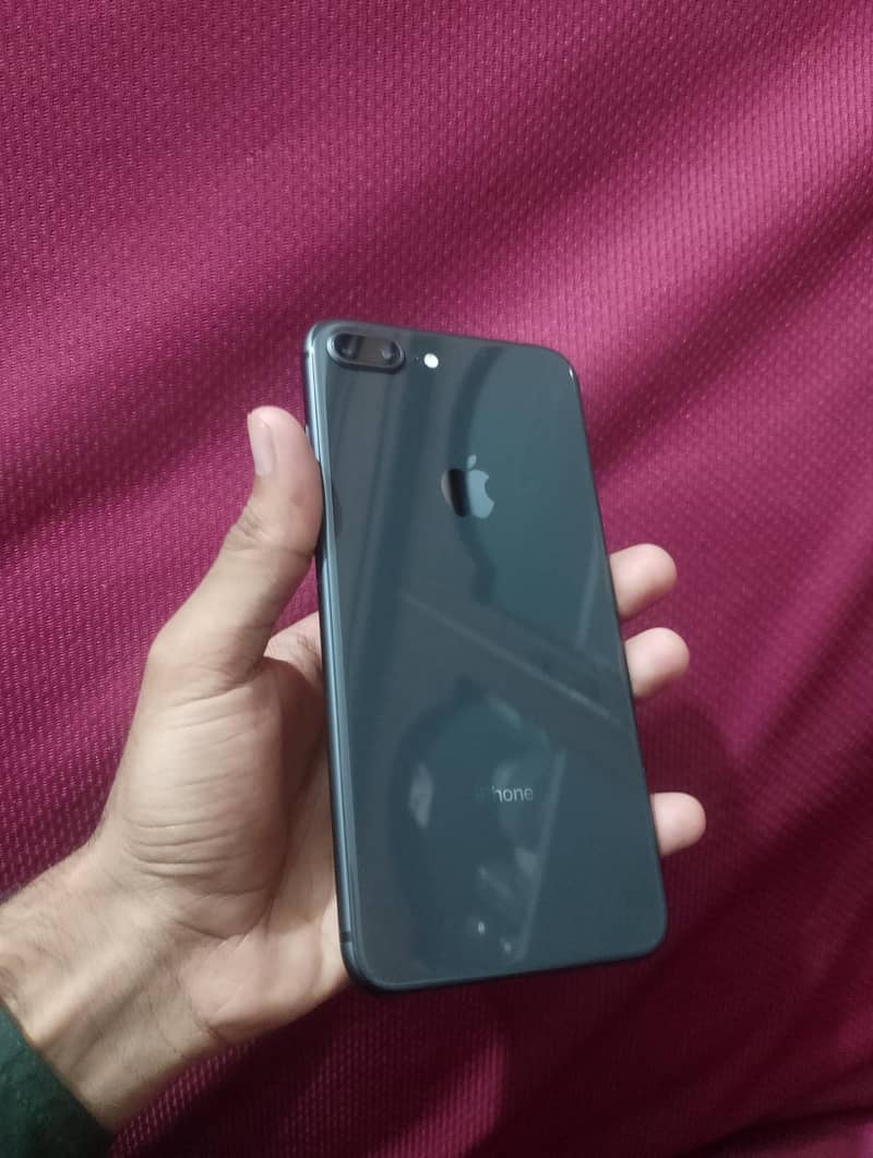 iphone 8 plus 1