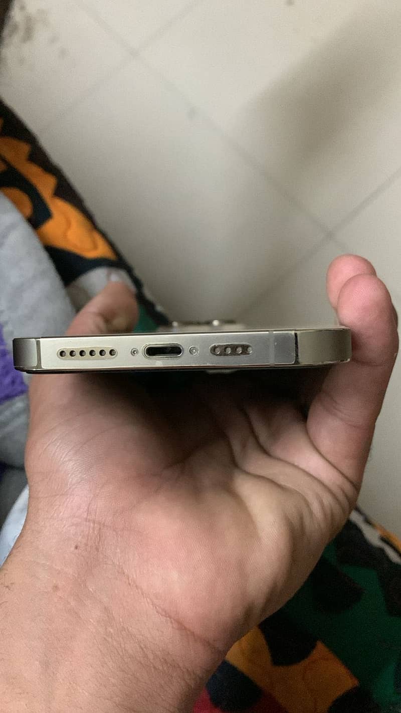 iPhone 13 pro max 4