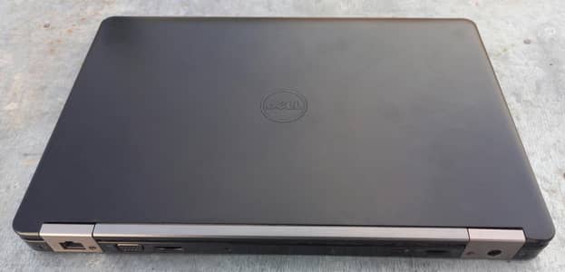 i5 6thGen 8/256ssd 3hr battery No fault
