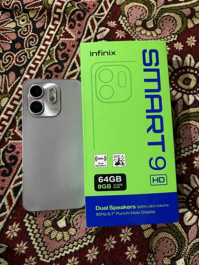 infinx smart 9 HD 4gb 64gb only phone and box no charger