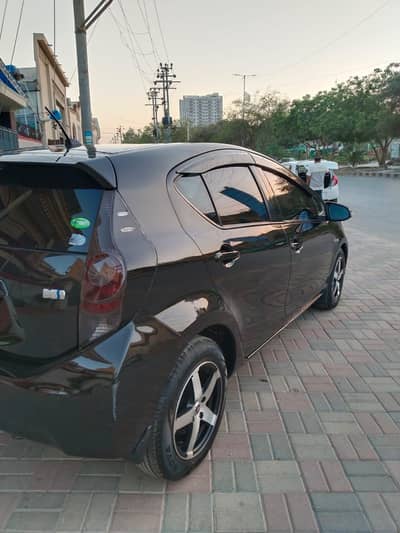 Toyota Aqua 2013/2017 Hybrid Hatchback