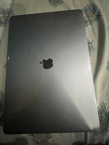 MacBook Pro 2017 Core i7 16GB RAM 512GB SSD