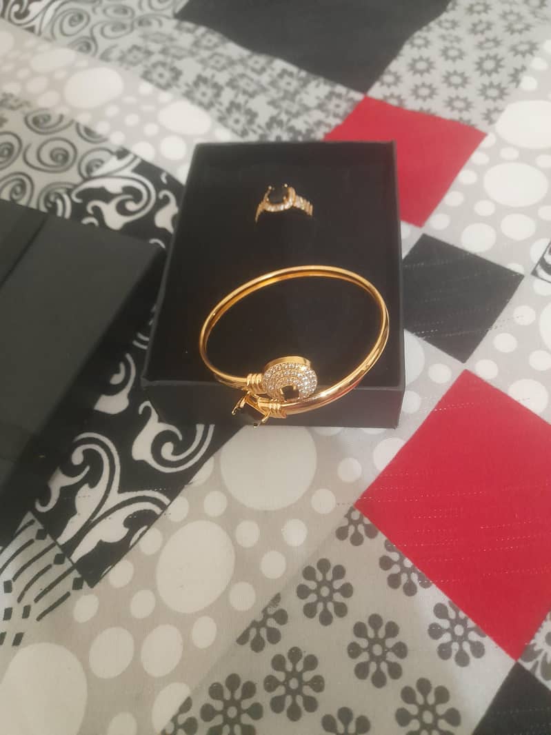 ring and bangles 0
