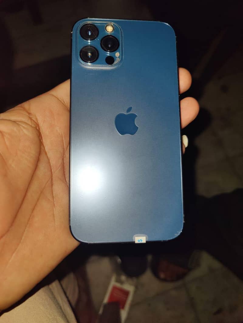 iphone 12 pro 4