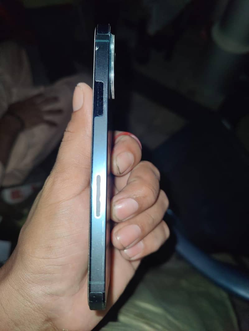 iphone 12 pro 8