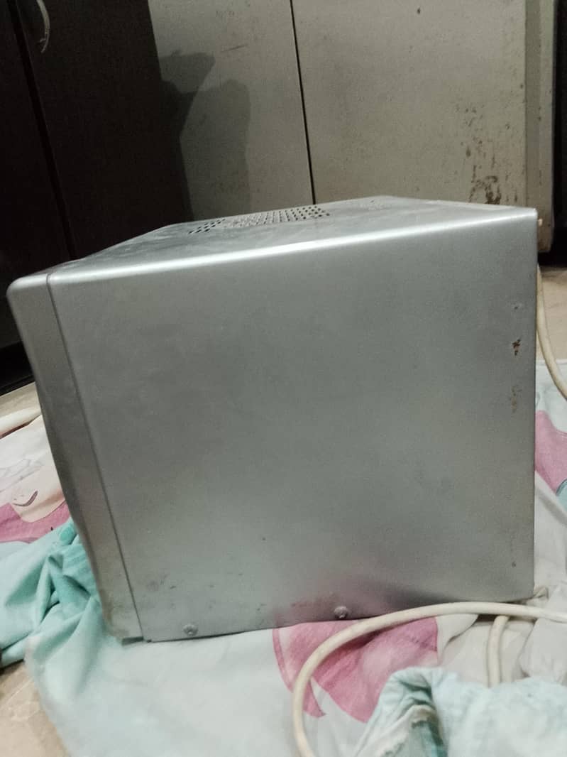 microwave 3