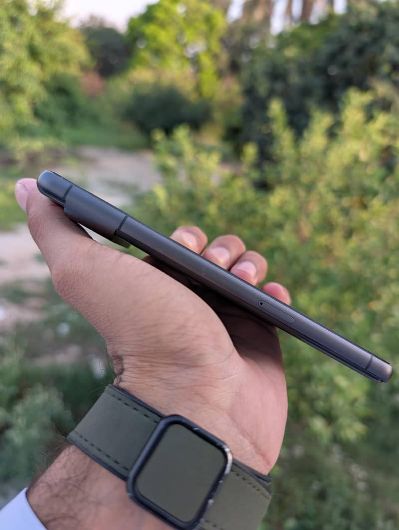 Mobile 4