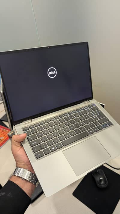 Dell Latitude 9420 - i7 11th Gen 32/500 GB