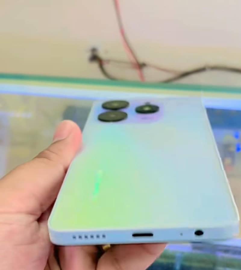 spark 10 pro 2