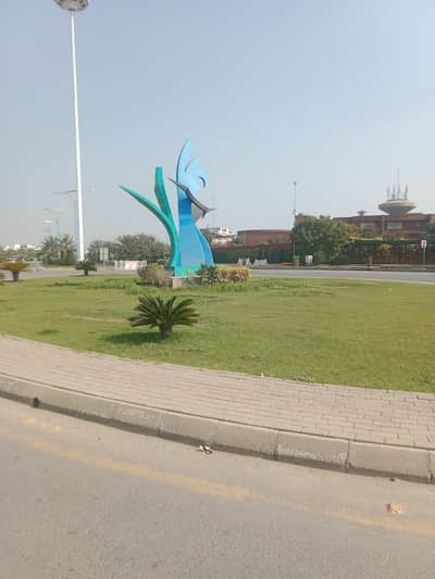 I SELL 10MARLA PLOT IN G5 BLOCK BAHRIA ORCHARD LAHORE