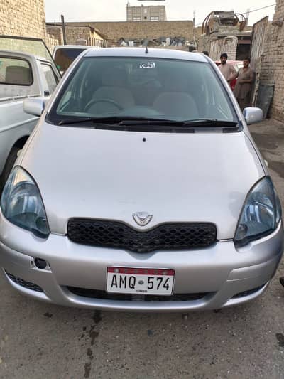Toyota vitz 2000 model