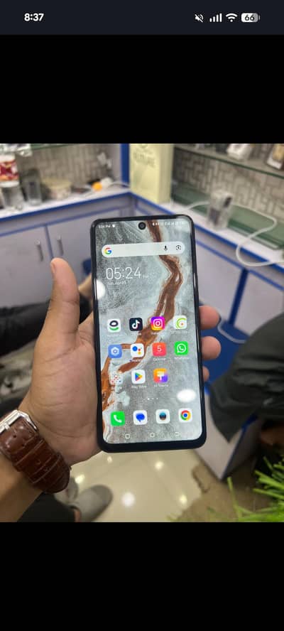 Techno camon 18T