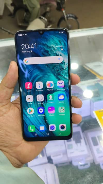 vivo s1 with New .  only Whatsapp 03000239936