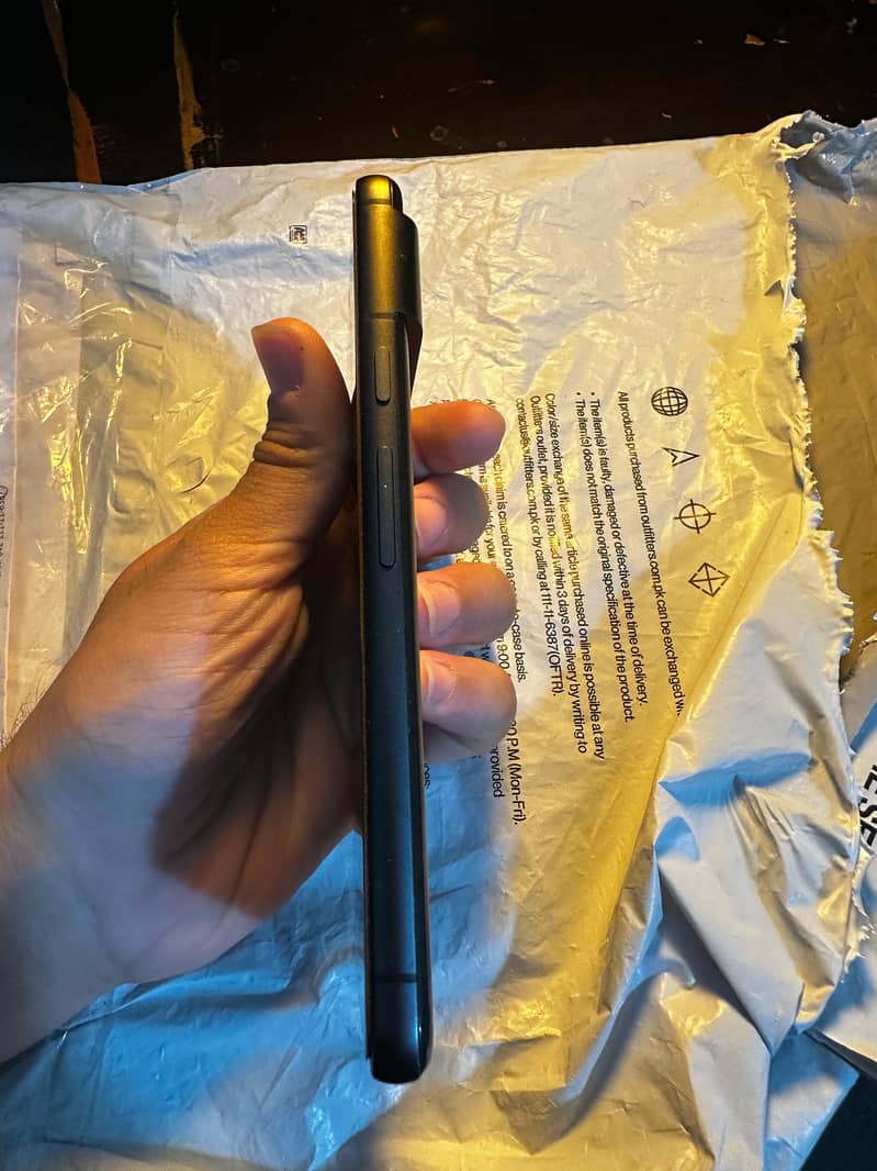 Google Pixel 8 4