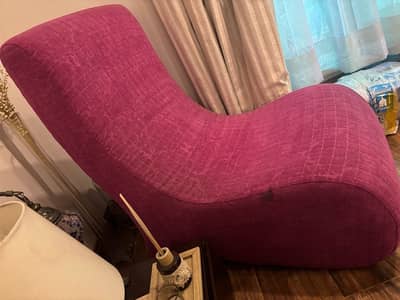 2 banana chairs available