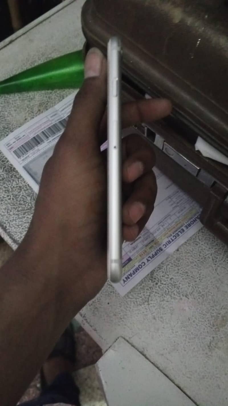 iPhone 6 3