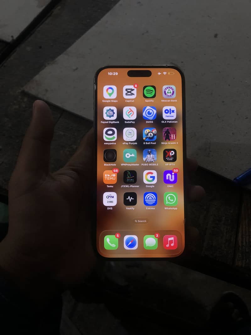 iPhone 16 pro max 5