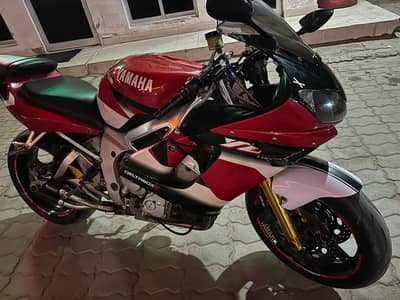 Yamaha R6 600 genuine condition