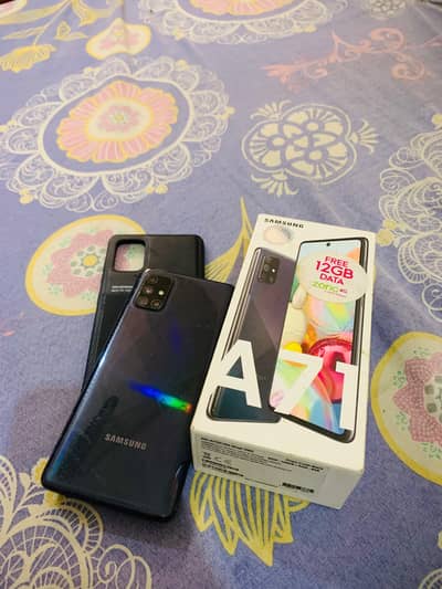 Samsung a71 with box all okay 8/128 exchange possible