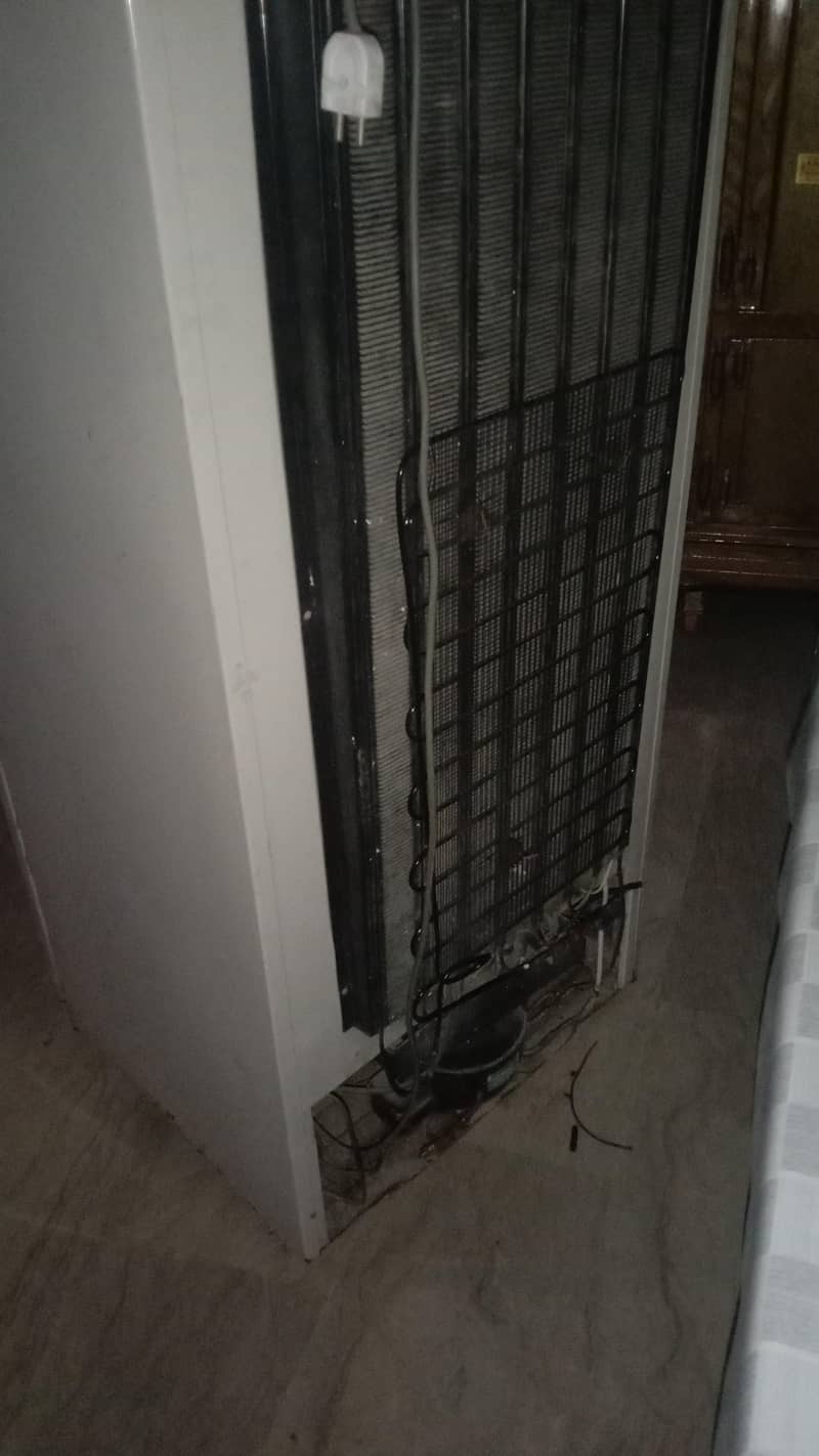 Dawlance large fridge 2