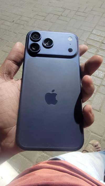 IPHONE 17 pro max pta 256gb blue