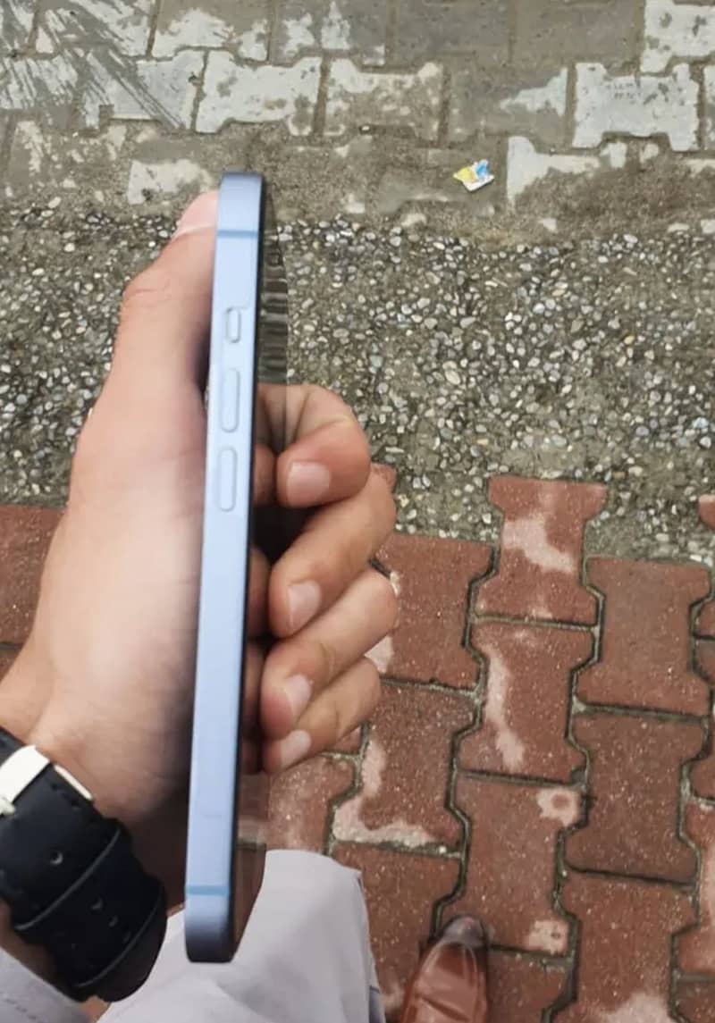 iPhone 14 Jv 4
