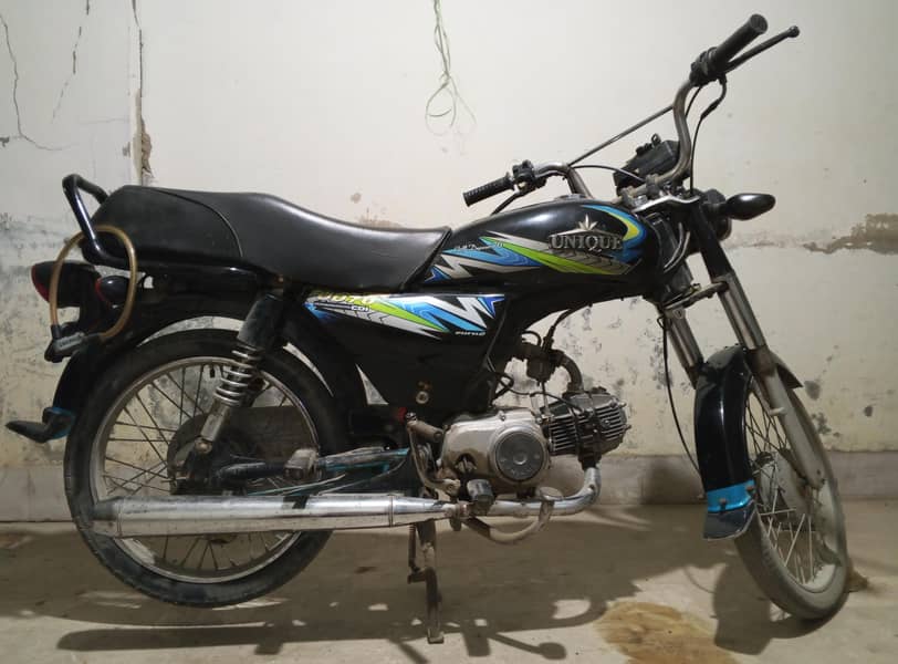 UNIQUE 2021 MODEL , FIRST OWNER 1